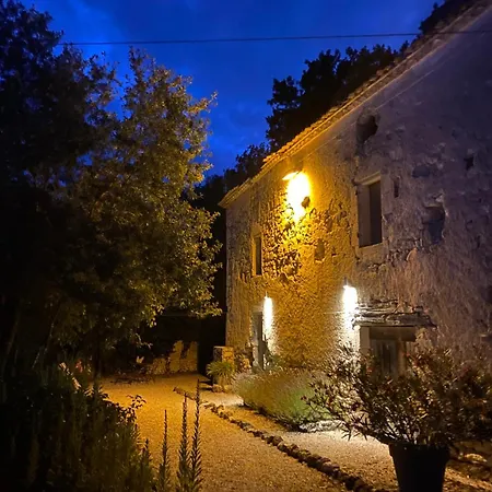 Aux Juges-charming Holiday House With Private Infinitypool!
